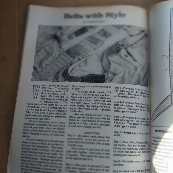 Vintage Quilt Craft Magazine April 1992 Quilting Quilt Patterns - Picture 5 of 10